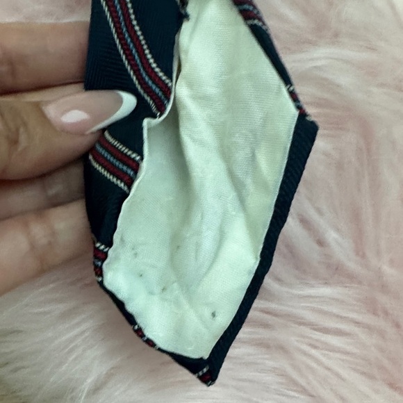 Dior Navy and Red Striped Tie all Silk - Picture 4 of 4